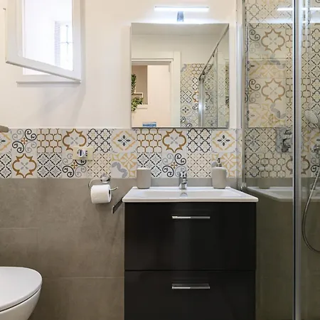 Lägenhet La Casina Di Luigi Con Balcone Rom
